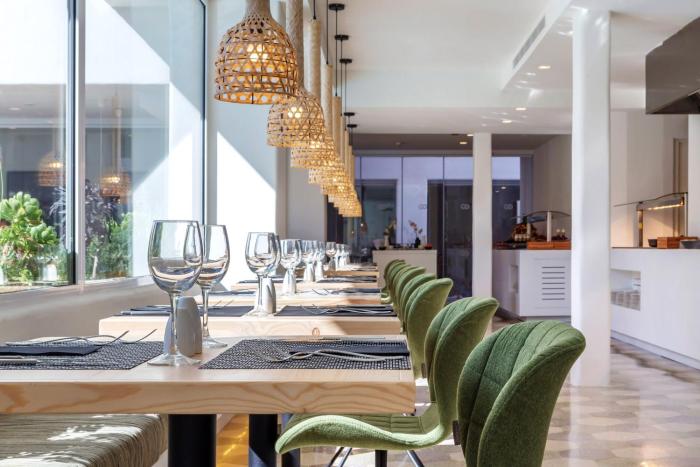 hotel hm alma beach adults only