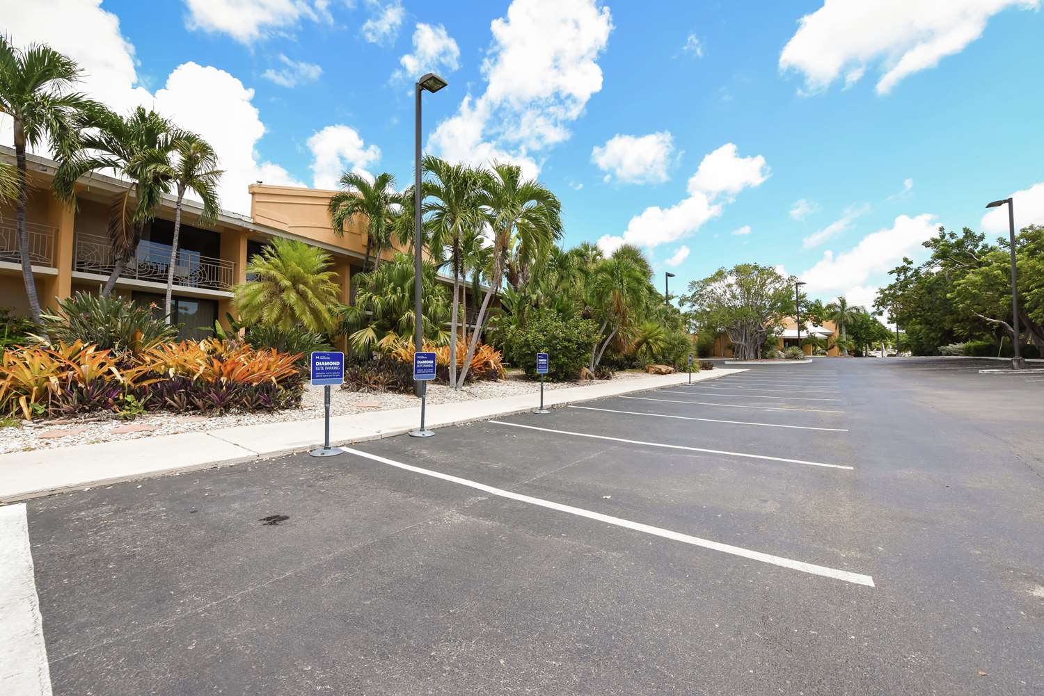 hampton inn key largo manatee bay