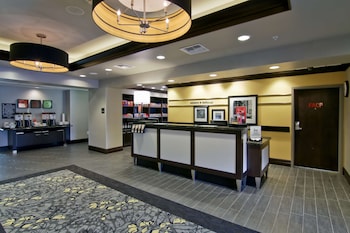 hampton inn and suites bellevue downtown seattle