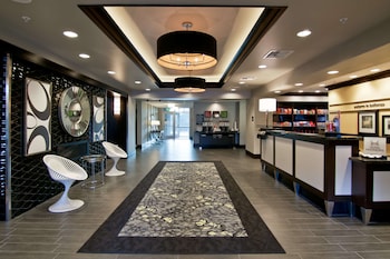 hampton inn and suites bellevue downtown seattle