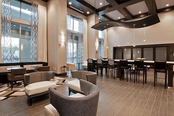 hampton inn and suites bellevue downtown seattle