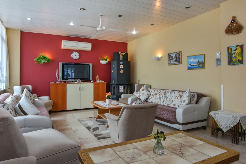 nil hotel
