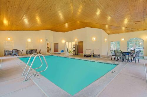 Garner Hotel Salt Lake City Airport By Ihg,Salt Lake City International Airport>>Salt Lake City,2 star