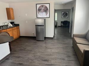 High Falls Inn And Suites,Near High Falls State Park,2 star