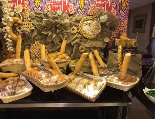 barakat burhan hotel