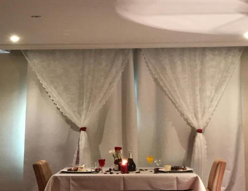 barakat burhan hotel