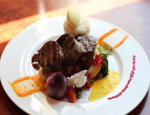 barakat burhan hotel