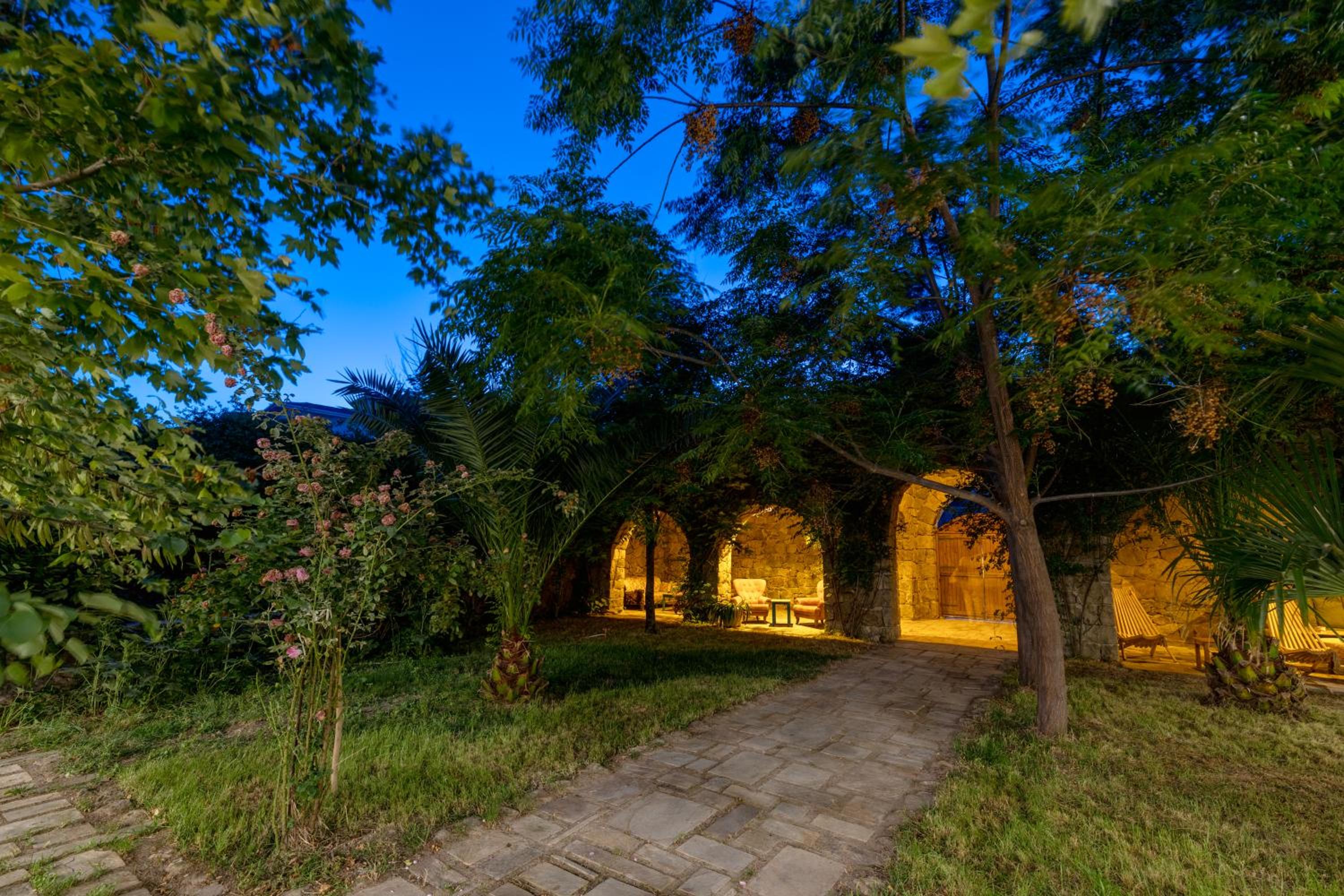cinarli kasri hotel