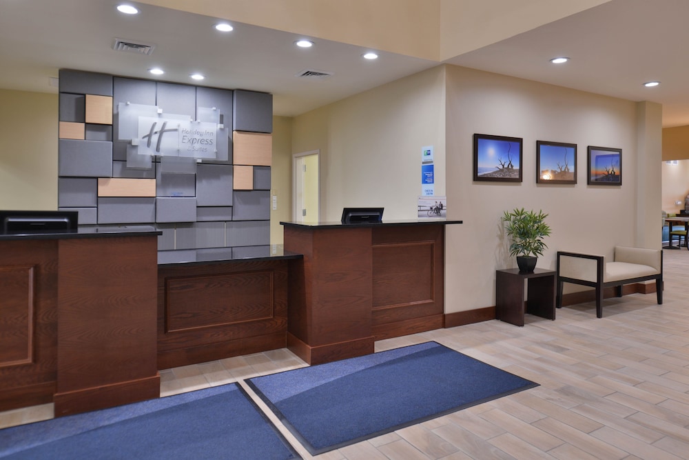 holiday inn express and suites dearborn sw detroit