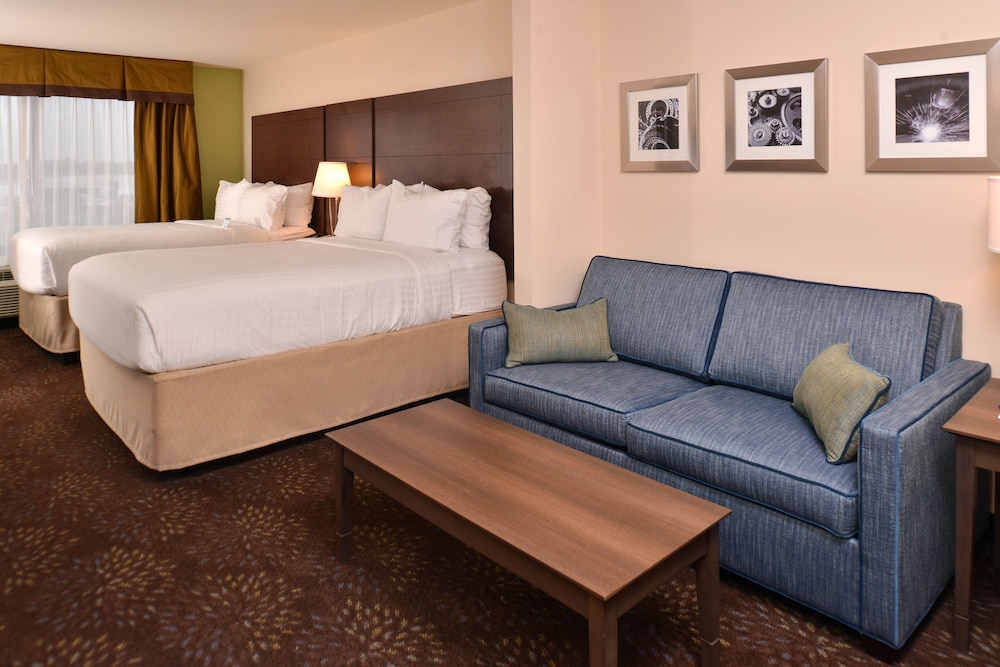 holiday inn express and suites dearborn sw detroit