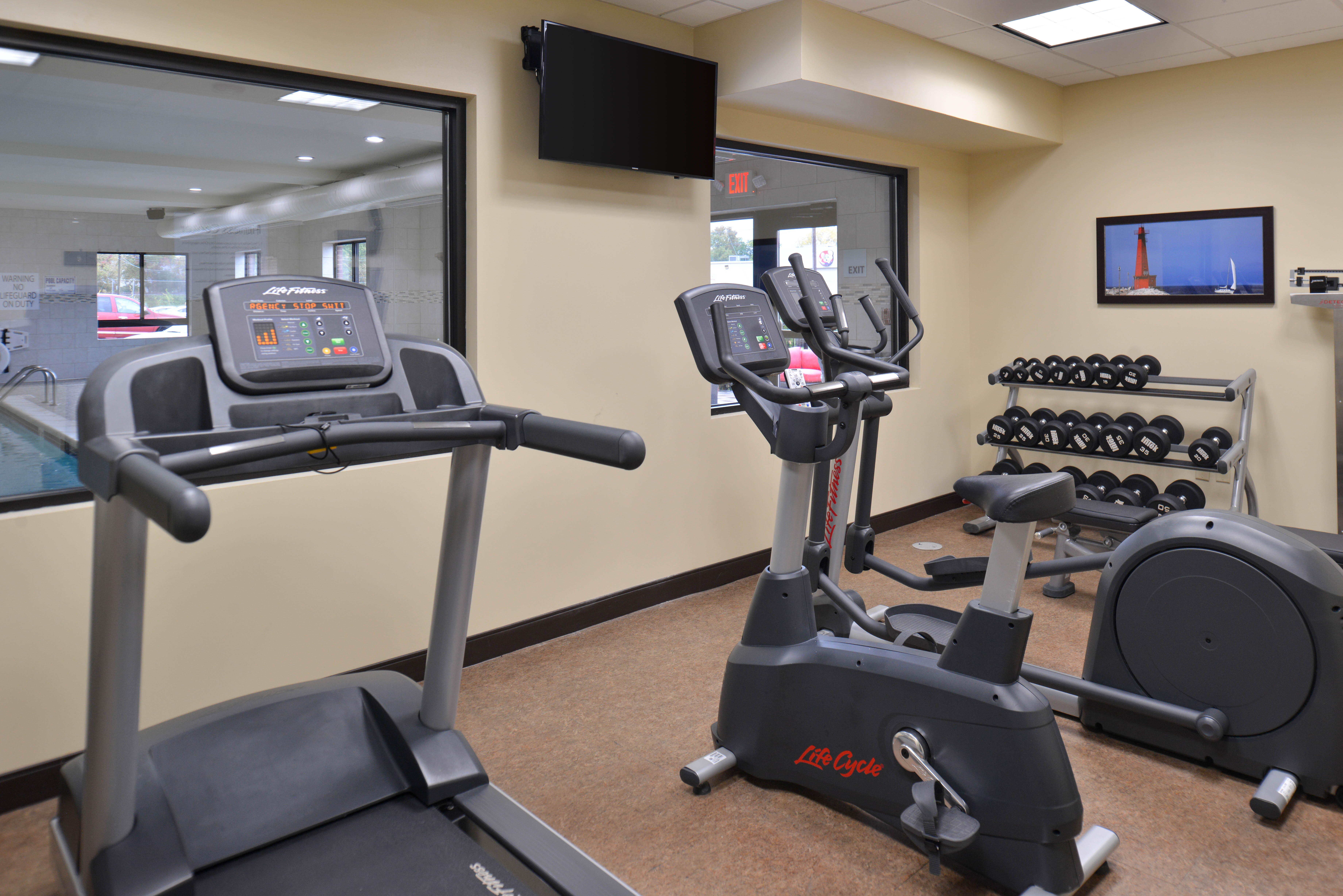 holiday inn express and suites dearborn sw detroit