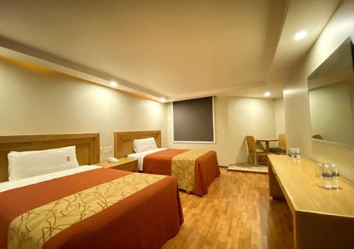 hotel lord adults only