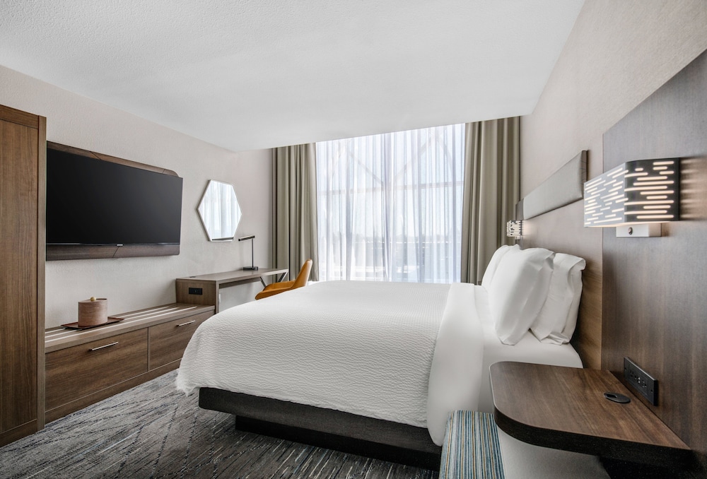 holiday inn express and suites san diego sorrento valley