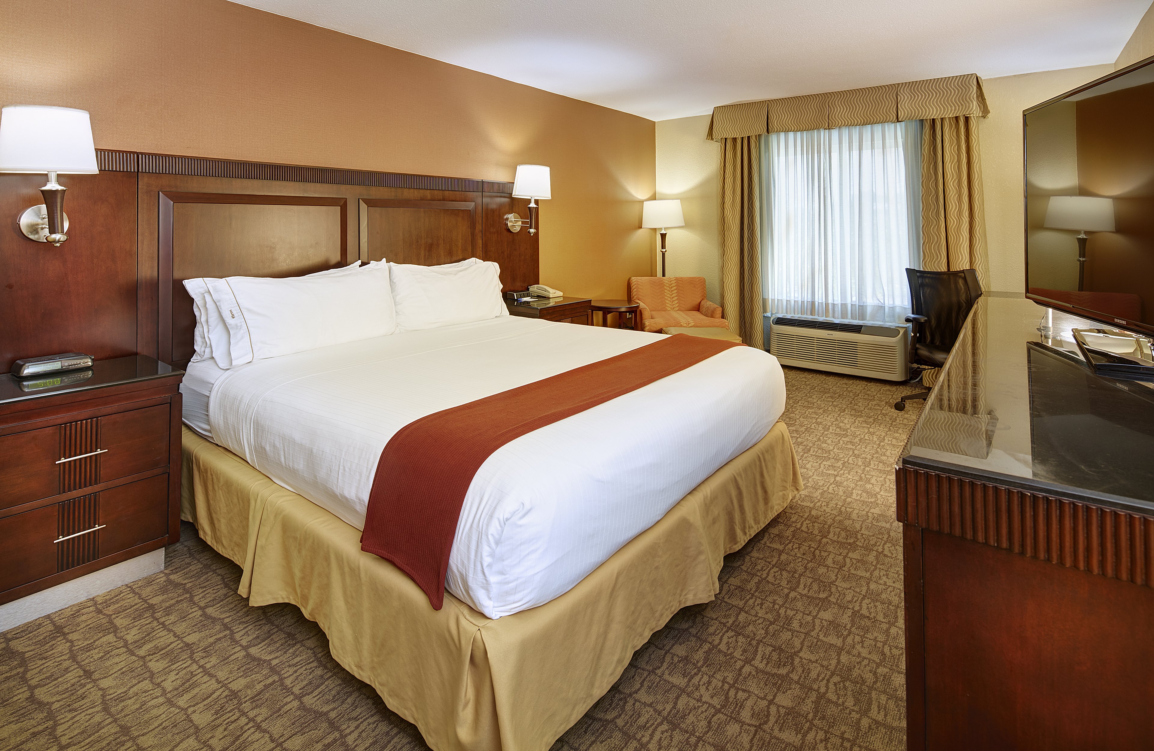 holiday inn express and suites san diego sorrento valley