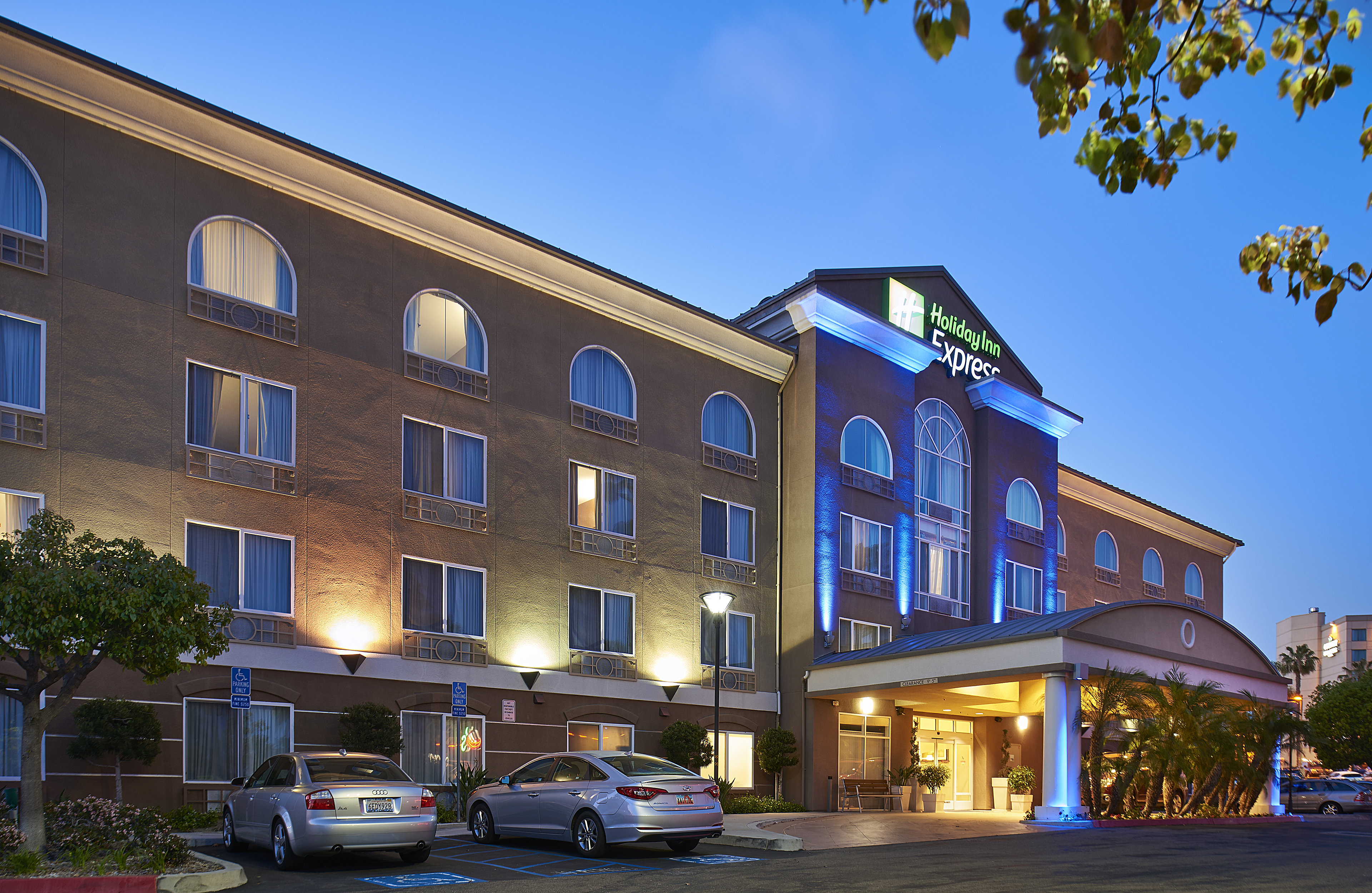holiday inn express and suites san diego sorrento valley