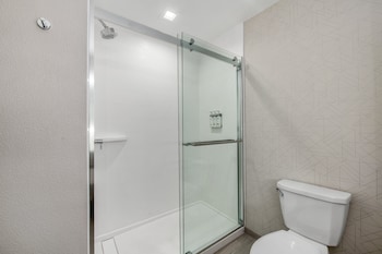 Holiday Inn Express & Suites San Diego-Sorrento Valley,Sorrento Valley>>San Diego,3 star