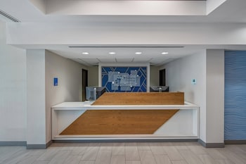 Holiday Inn Express & Suites San Diego-Sorrento Valley,Sorrento Valley>>San Diego,3 star