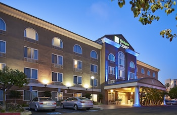 Holiday Inn Express & Suites San Diego-Sorrento Valley,Sorrento Valley>>San Diego,3 star