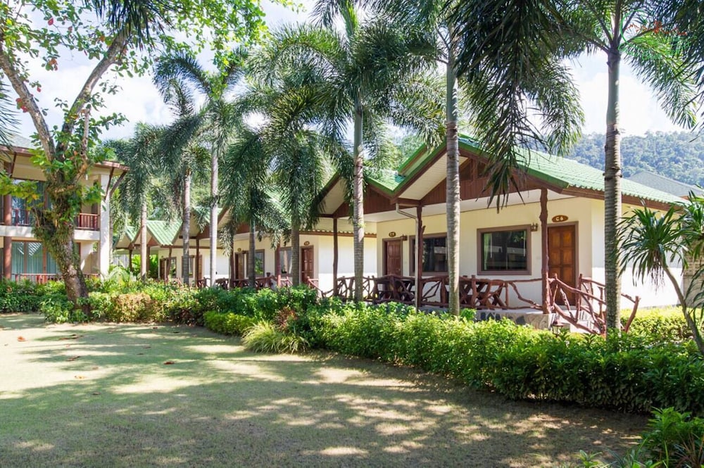 chai chet resort koh chang