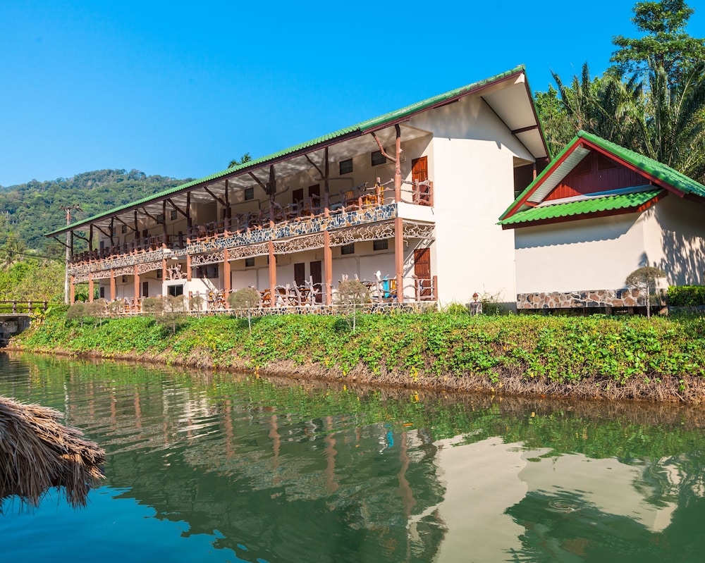 chai chet resort koh chang