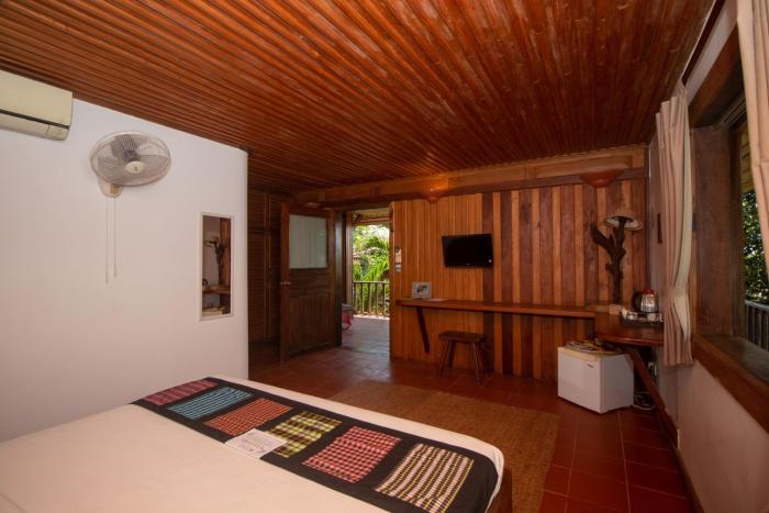 tara lodge