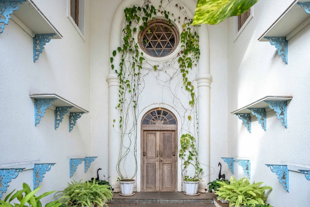4bhk villa in siolim pool lush forest view