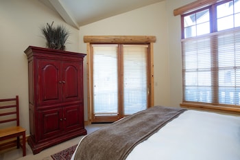 The Lodges At Deer Valley 3 Bedroom Condo,2900 Deer Valley Drive East,4 star
