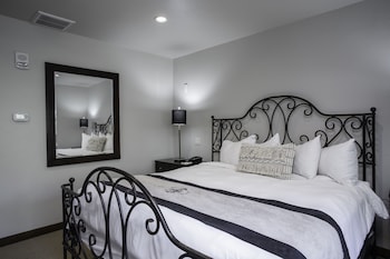 Silver Baron Lodge 3 Condo Bedroom With Spa By Deer Valley Resort,2880 Deer Valley Drive East,3 star