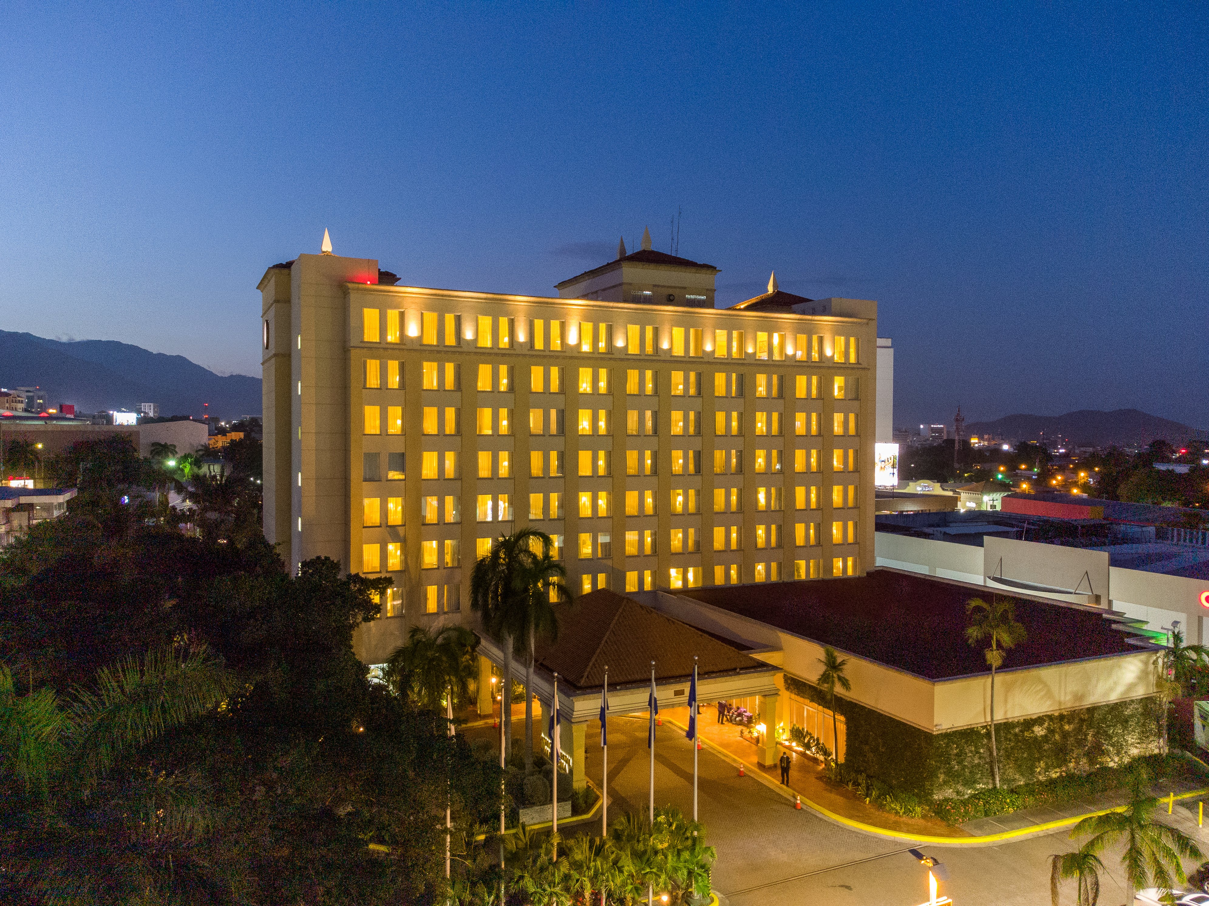 real intercontinental san pedro sula at multiplaza mall by ihg