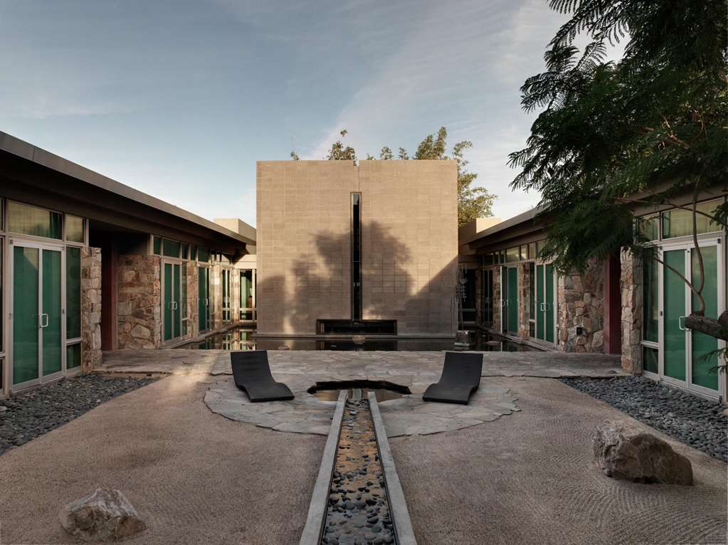 sanctuary camelback mountain resort and spa