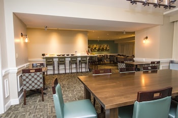 cedar points hotel breakers