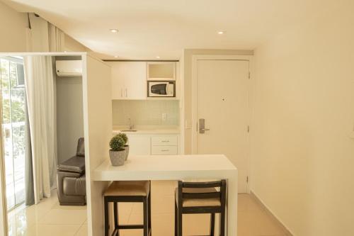 angra beach hotel