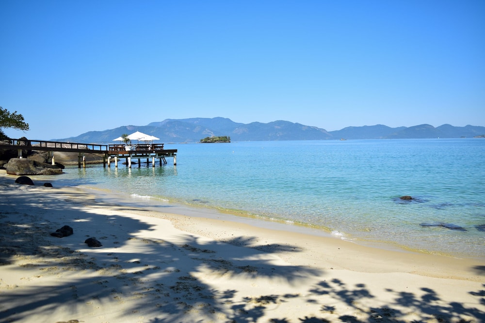 angra beach hotel