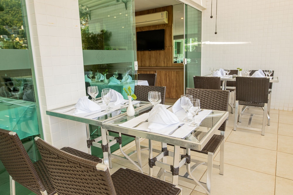 angra beach hotel
