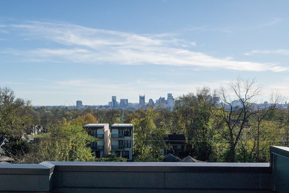 luxe group stay with hot tub rooftop lounge