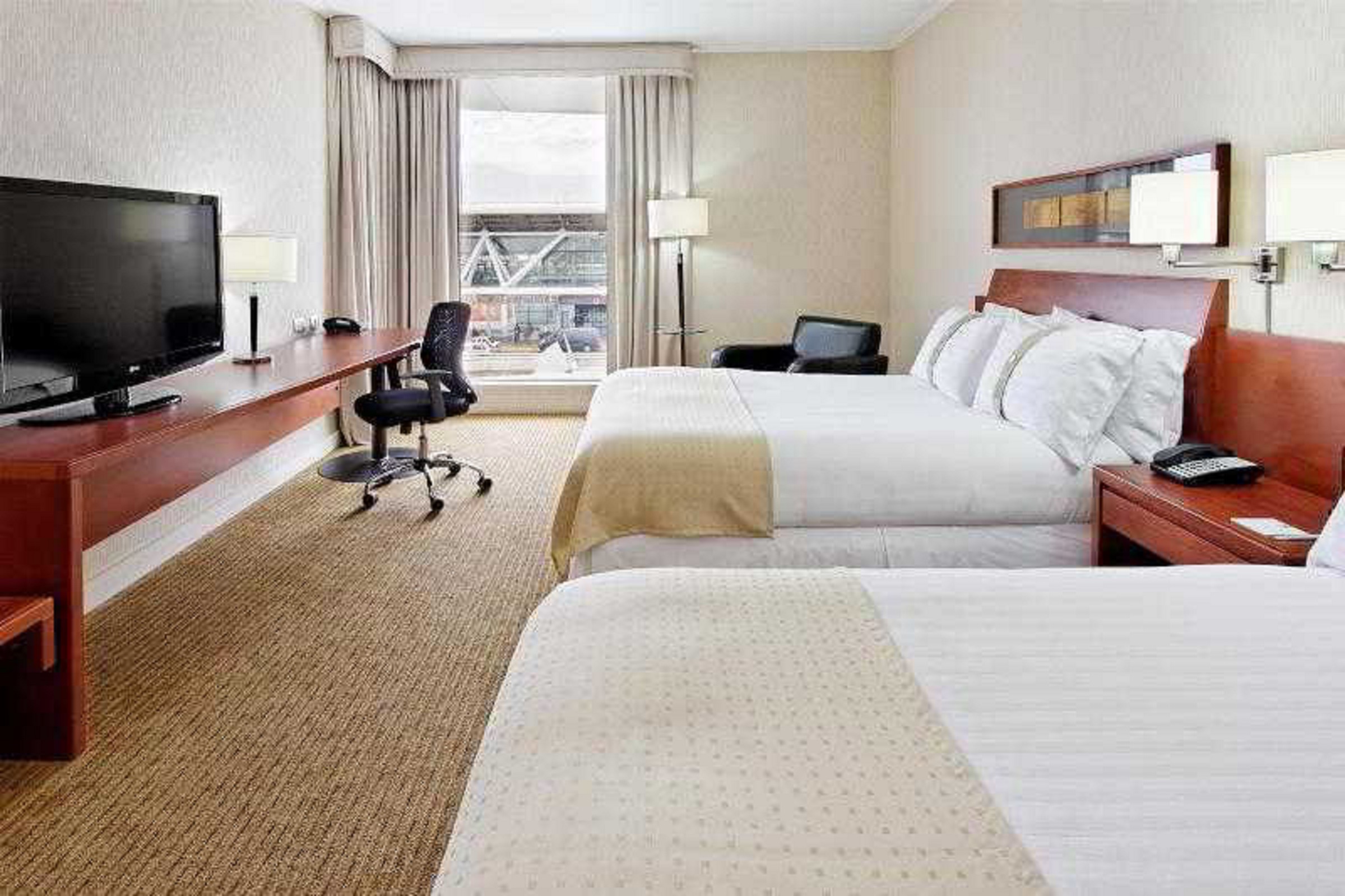 holiday inn santiago airport terminal by ihg