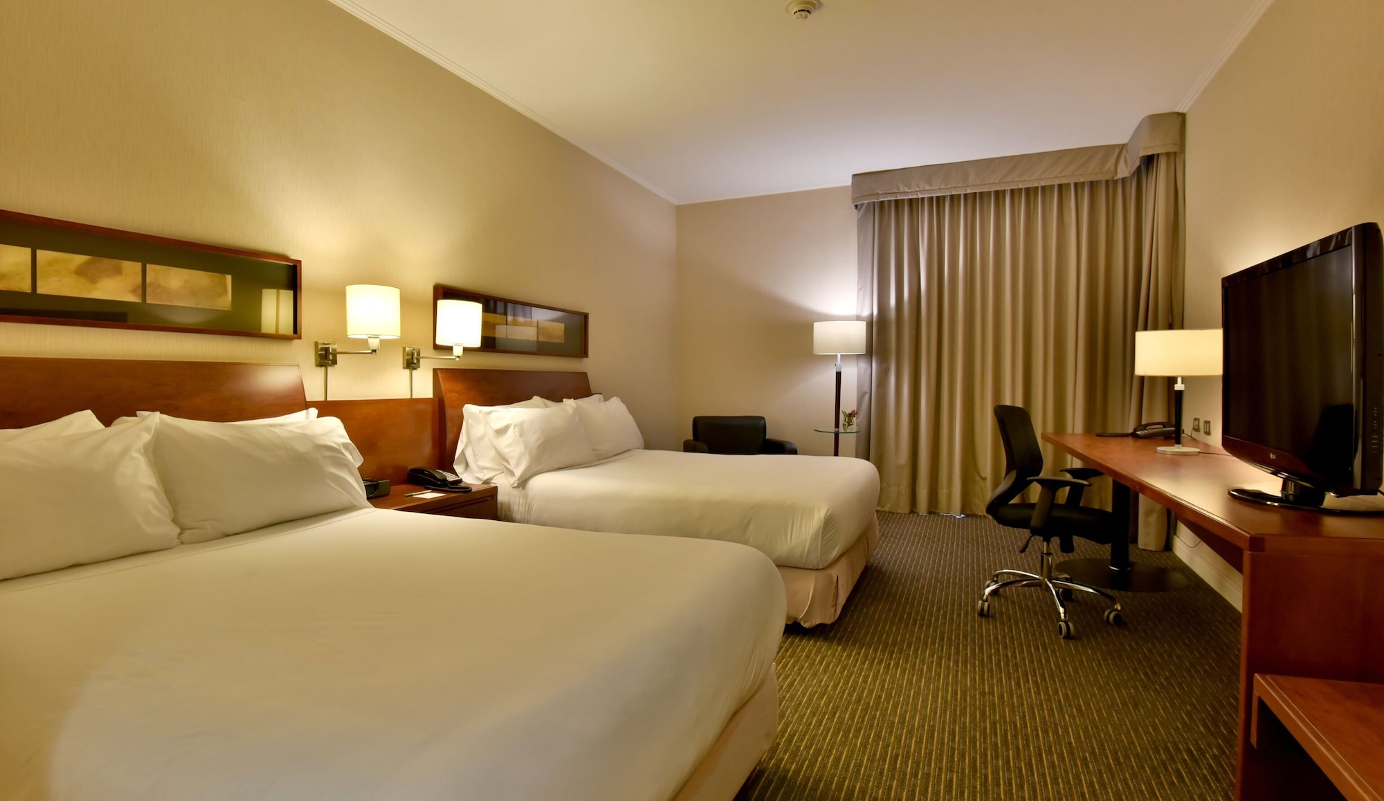 holiday inn santiago airport terminal by ihg
