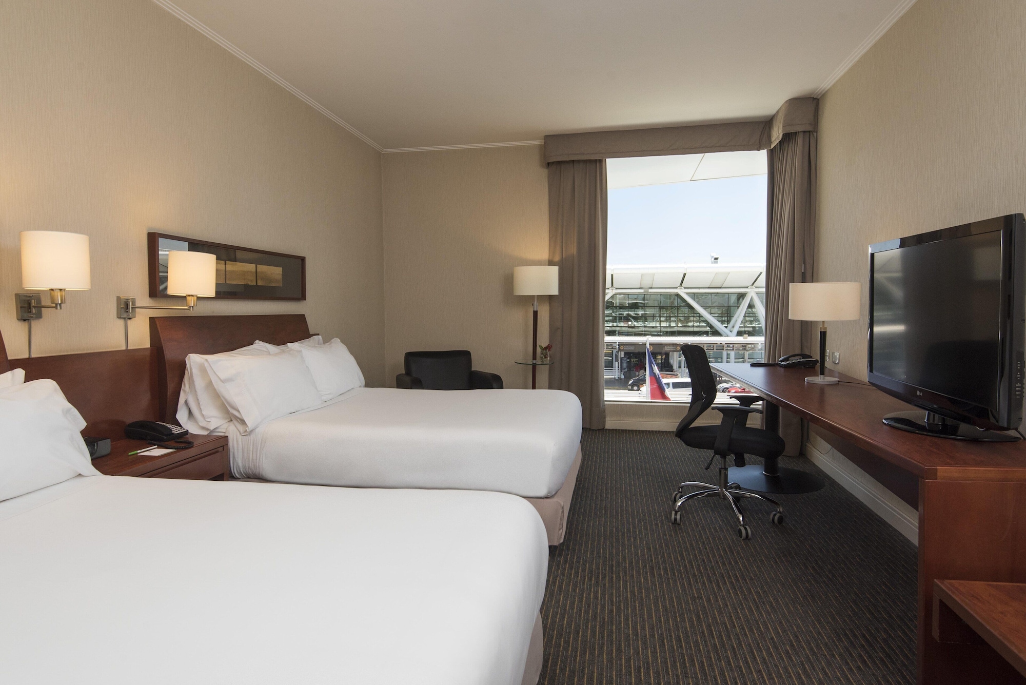 holiday inn santiago airport terminal by ihg