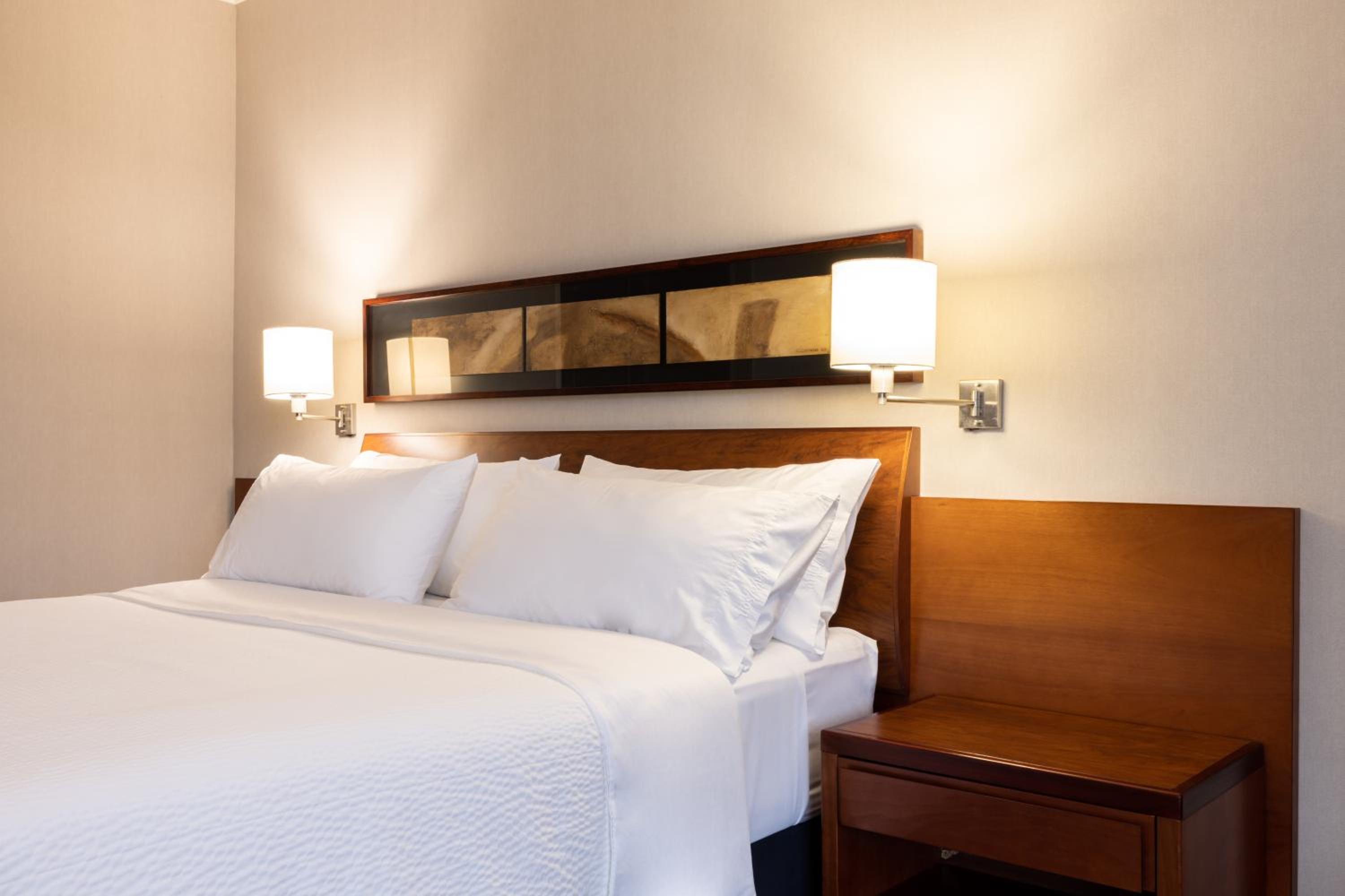 holiday inn santiago airport terminal by ihg