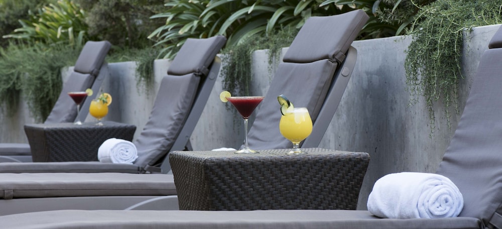 holiday inn santiago airport terminal by ihg