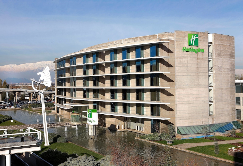 holiday inn santiago airport terminal by ihg