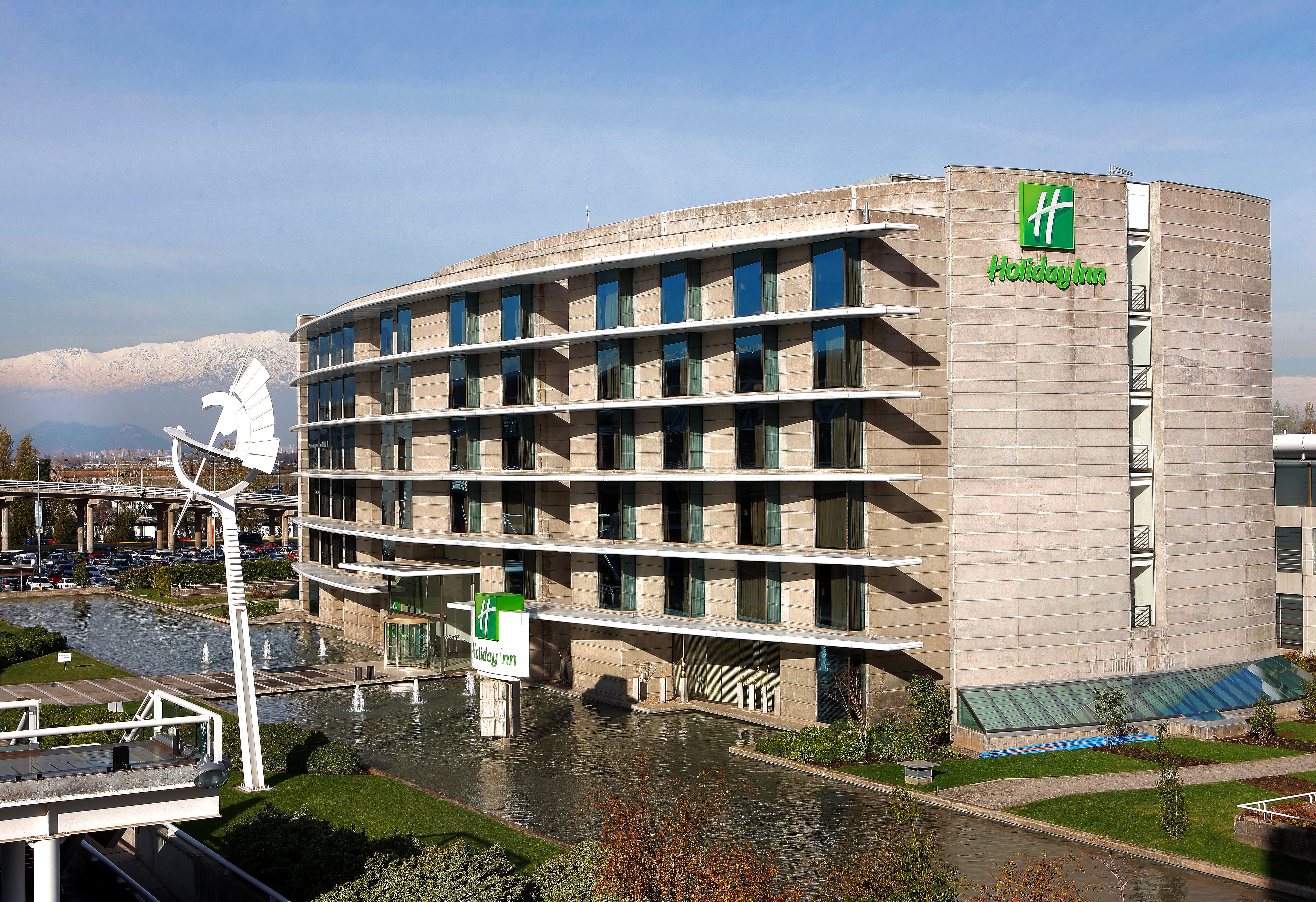 holiday inn santiago airport terminal by ihg