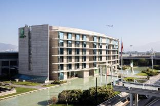holiday inn santiago airport terminal by ihg
