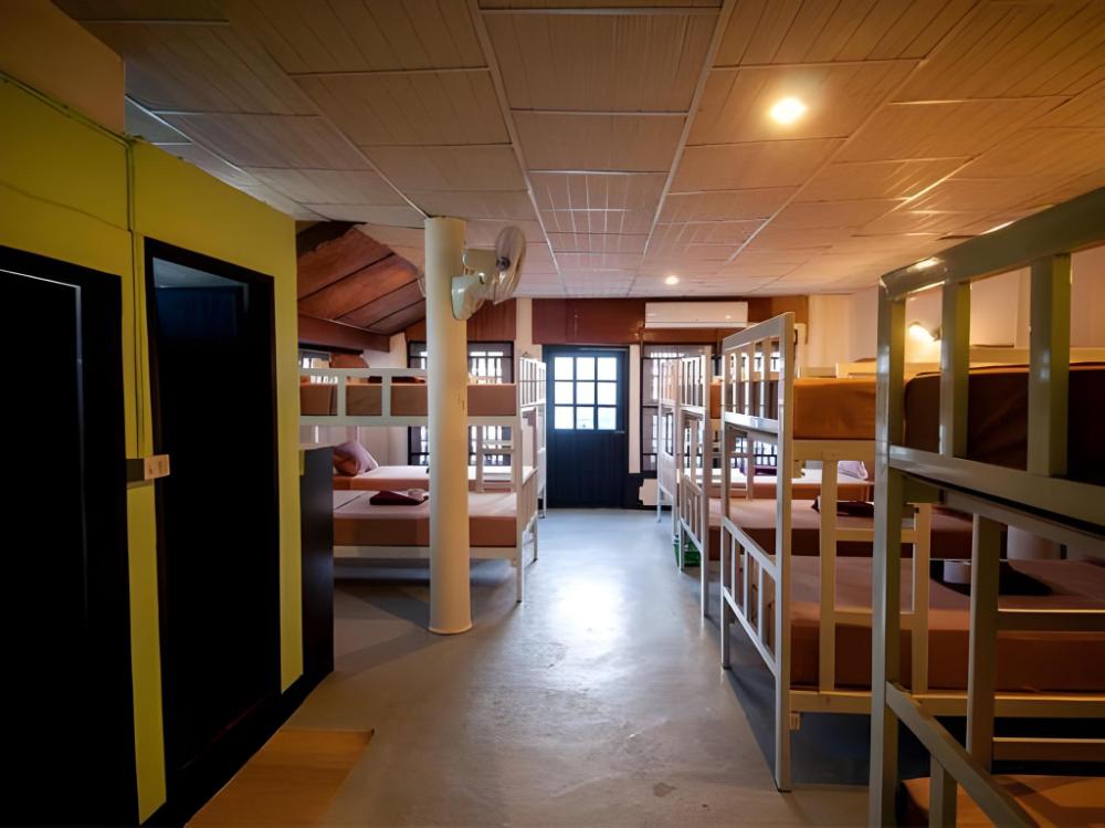 baan lanna at phrasingh