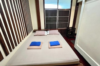 baan lanna at phrasingh