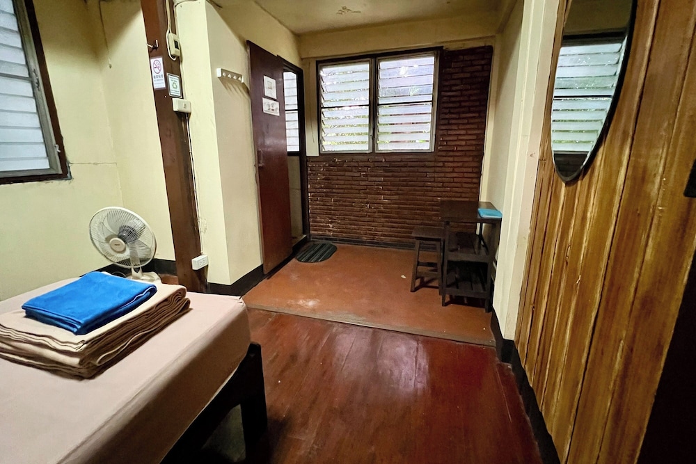 baan lanna at phrasingh