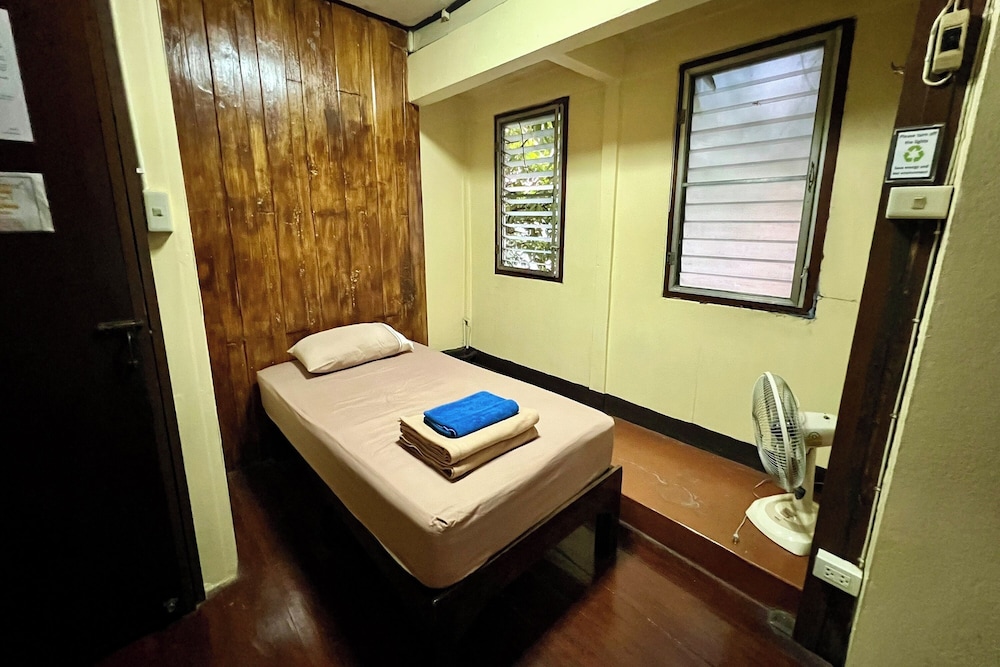 baan lanna at phrasingh