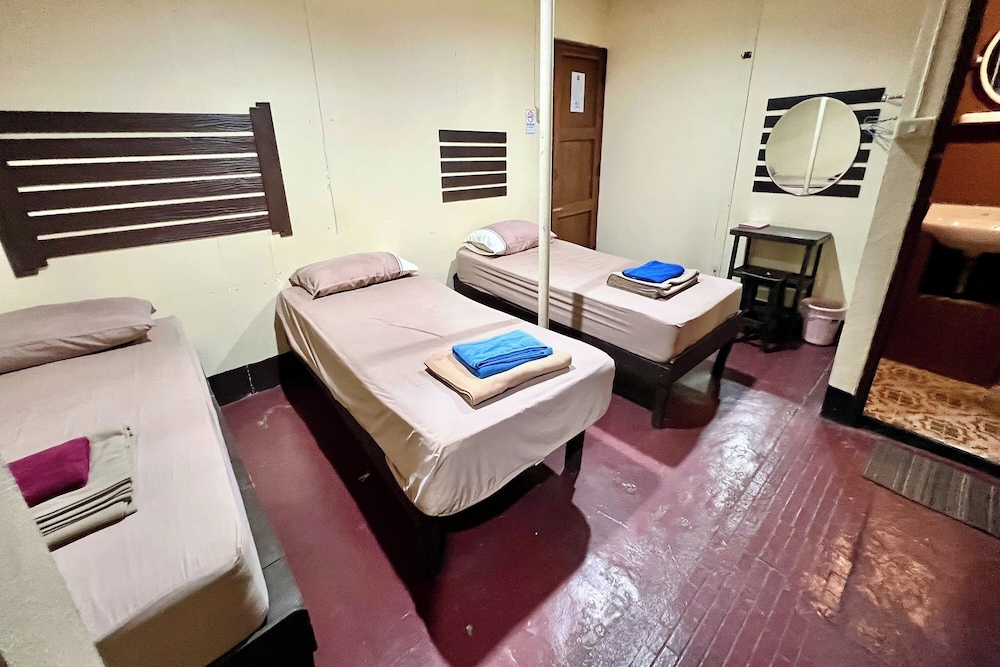 baan lanna at phrasingh