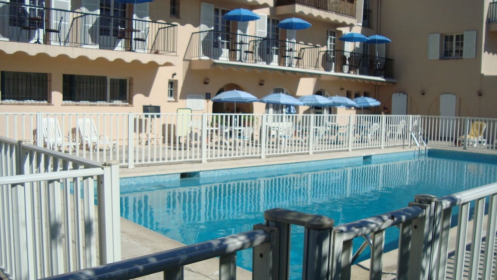 hotel de la poste piscine