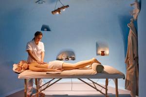 thermes luxury villas adults only